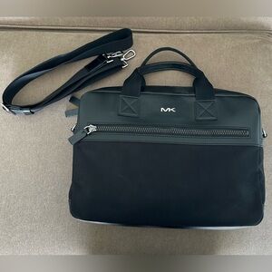 Michael Kors Messenger bag